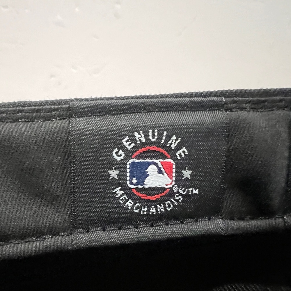 New Era, 59Fifty Fitted Hat, Arizona Diamondbacks, Corduroy Blackout - Picture 8 of 11